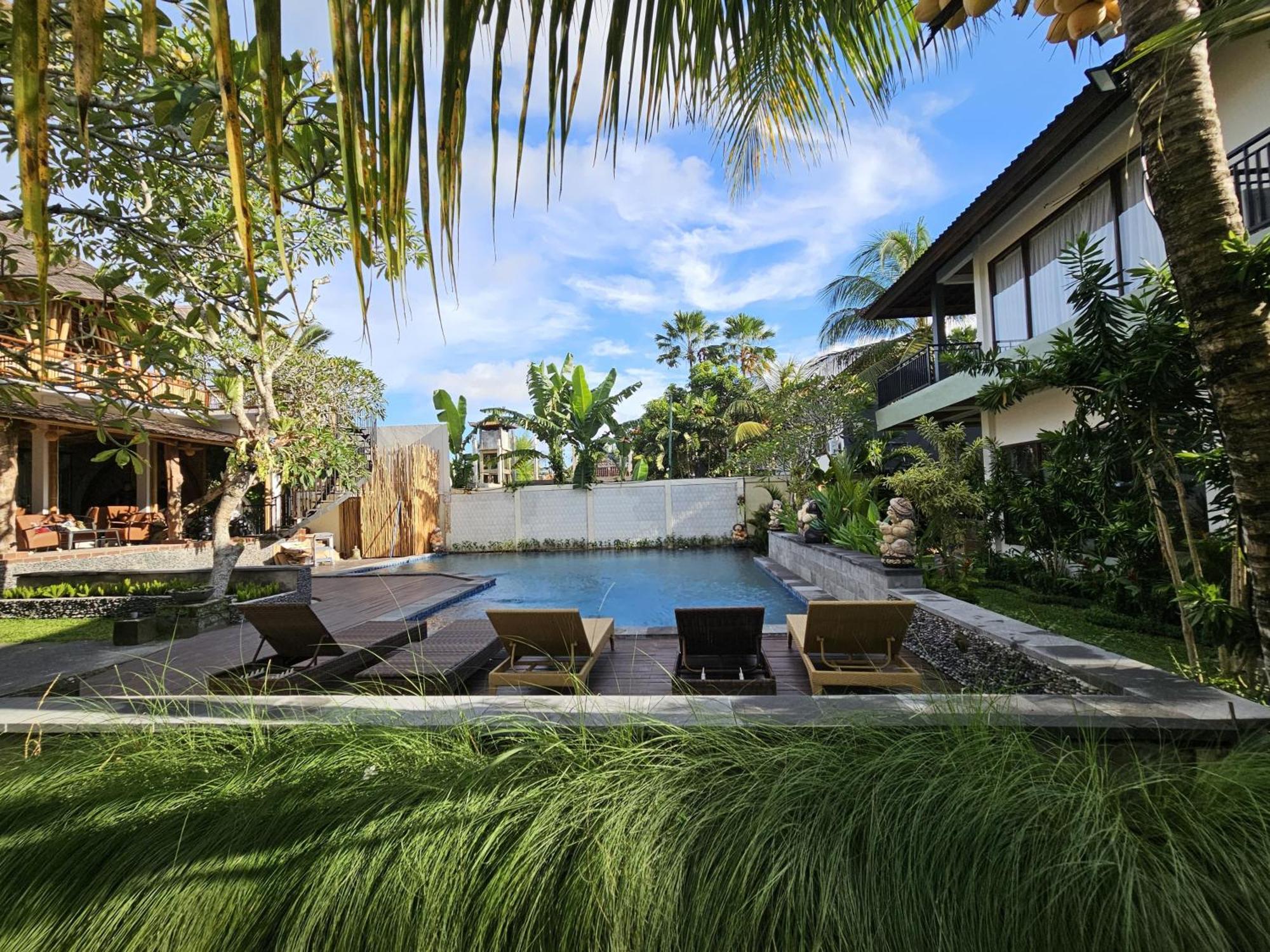 Putri Ayu Cottages Ubud Exterior foto